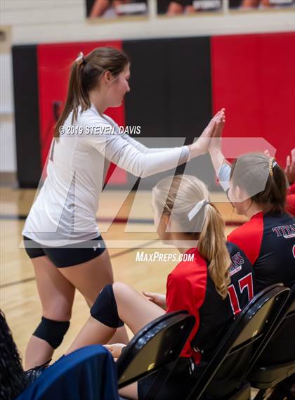 Thumbnail 3 in Chandler Prep vs Phoenix Christian photogallery.