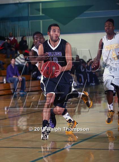Thumbnail 3 in College Park vs. Edison (Adidas Challenge) photogallery.