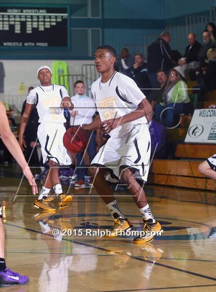 Thumbnail 2 in College Park vs. Edison (Adidas Challenge) photogallery.