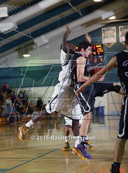 Thumbnail 2 in College Park vs. Edison (Adidas Challenge) photogallery.