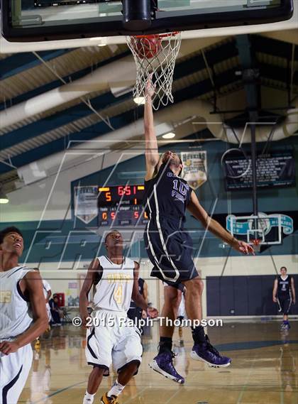 Thumbnail 3 in College Park vs. Edison (Adidas Challenge) photogallery.