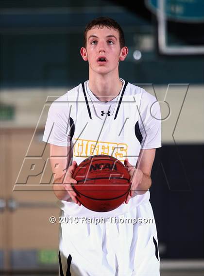 Thumbnail 3 in College Park vs. Edison (Adidas Challenge) photogallery.