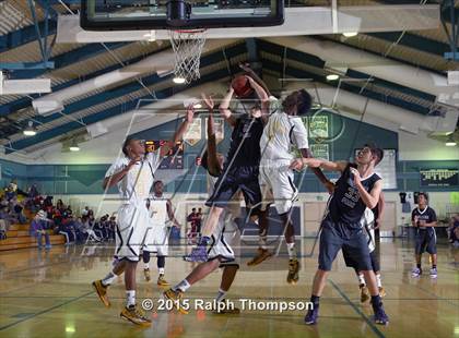Thumbnail 2 in College Park vs. Edison (Adidas Challenge) photogallery.