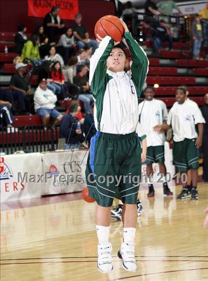 Thumbnail 3 in Burlingame vs. Sacred Heart Cathedral (CIF CCS D3 Final) photogallery.
