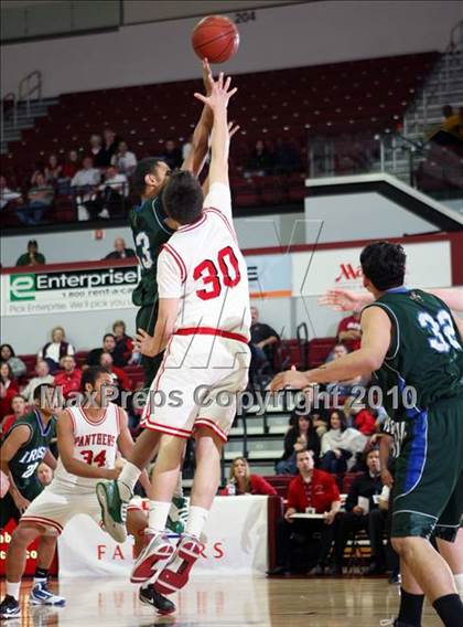 Thumbnail 3 in Burlingame vs. Sacred Heart Cathedral (CIF CCS D3 Final) photogallery.