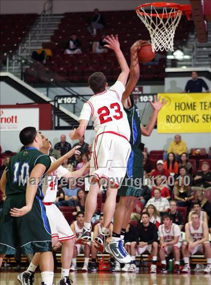 Thumbnail 2 in Burlingame vs. Sacred Heart Cathedral (CIF CCS D3 Final) photogallery.