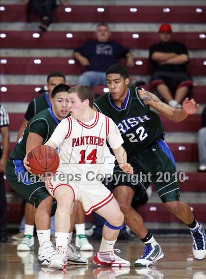 Thumbnail 2 in Burlingame vs. Sacred Heart Cathedral (CIF CCS D3 Final) photogallery.