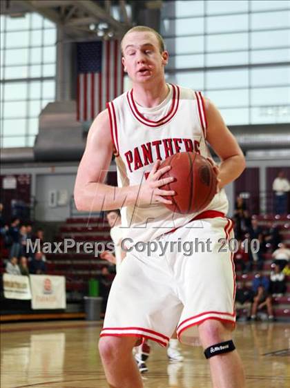 Thumbnail 2 in Burlingame vs. Sacred Heart Cathedral (CIF CCS D3 Final) photogallery.