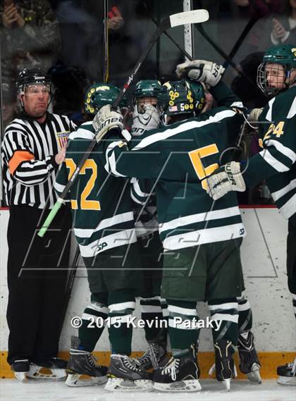 Thumbnail 3 in Hamden vs. Xavier (CIAC D1 Quarterfinal) photogallery.