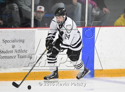 Thumbnail 2 in Hamden vs. Xavier (CIAC D1 Quarterfinal) photogallery.