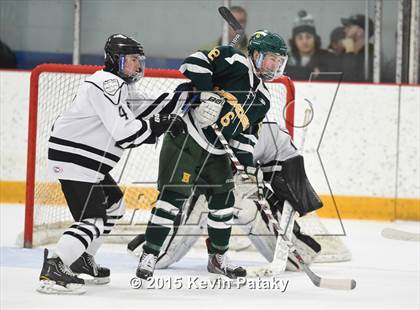 Thumbnail 2 in Hamden vs. Xavier (CIAC D1 Quarterfinal) photogallery.