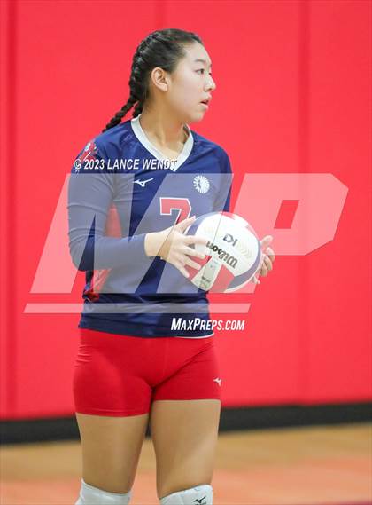 Thumbnail 3 in St. Mary's Academy vs. Kent Denver photogallery.