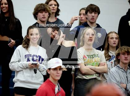 Thumbnail 3 in Guyer vs Keller photogallery.