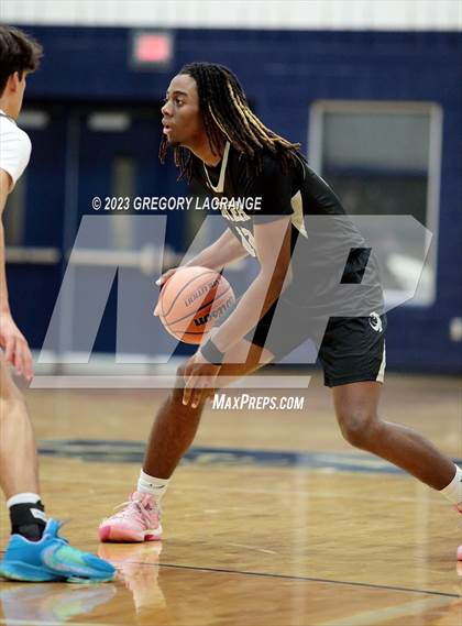 Thumbnail 1 in Guyer vs Keller photogallery.