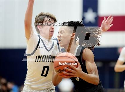 Thumbnail 2 in Guyer vs Keller photogallery.