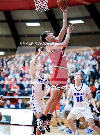 Thumbnail 1 in Munster vs. Lake Central (IHSAA 4A S1 Round 2) photogallery.