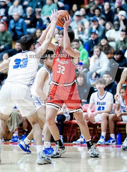 Thumbnail 1 in Munster vs. Lake Central (IHSAA 4A S1 Round 2) photogallery.