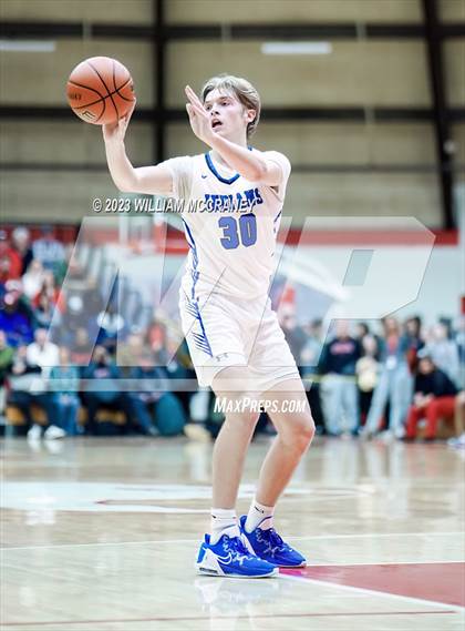 Thumbnail 2 in Munster vs. Lake Central (IHSAA 4A S1 Round 2) photogallery.