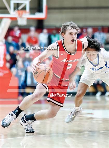 Thumbnail 1 in Munster vs. Lake Central (IHSAA 4A S1 Round 2) photogallery.