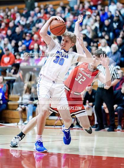 Thumbnail 2 in Munster vs. Lake Central (IHSAA 4A S1 Round 2) photogallery.