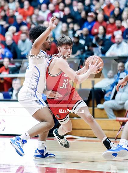 Thumbnail 3 in Munster vs. Lake Central (IHSAA 4A S1 Round 2) photogallery.