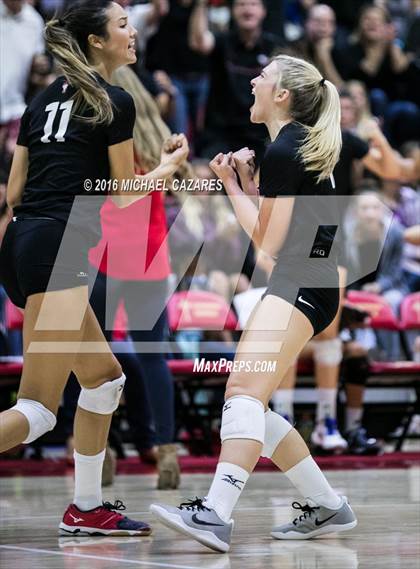 Thumbnail 3 in Santa Fe Christian vs. La Costa Canyon (CIF SDS Open Division Final) photogallery.