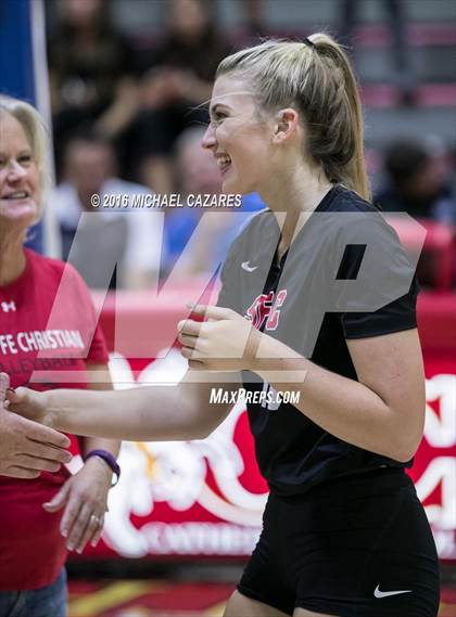 Thumbnail 2 in Santa Fe Christian vs. La Costa Canyon (CIF SDS Open Division Final) photogallery.