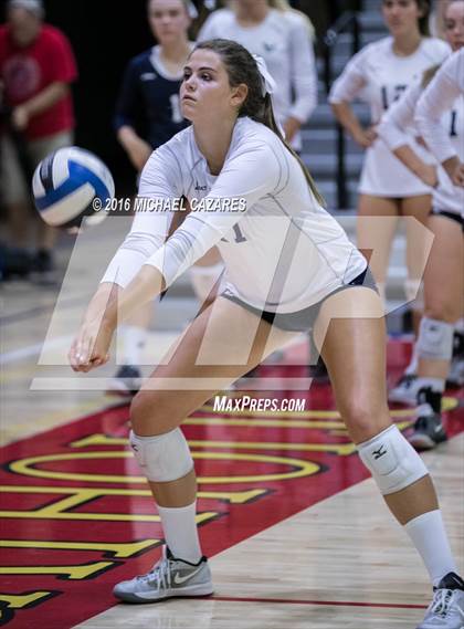 Thumbnail 3 in Santa Fe Christian vs. La Costa Canyon (CIF SDS Open Division Final) photogallery.