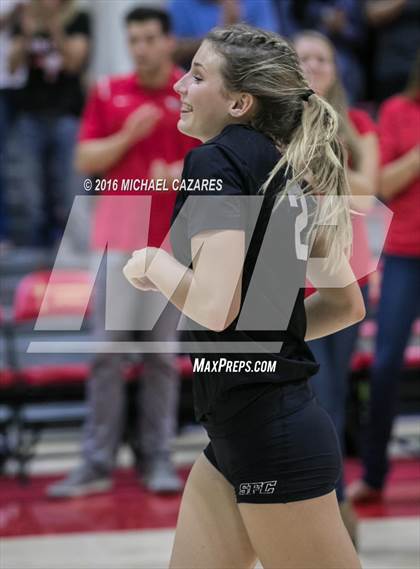 Thumbnail 3 in Santa Fe Christian vs. La Costa Canyon (CIF SDS Open Division Final) photogallery.