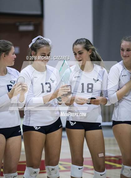 Thumbnail 2 in Santa Fe Christian vs. La Costa Canyon (CIF SDS Open Division Final) photogallery.