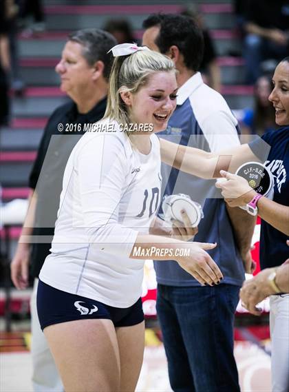Thumbnail 2 in Santa Fe Christian vs. La Costa Canyon (CIF SDS Open Division Final) photogallery.