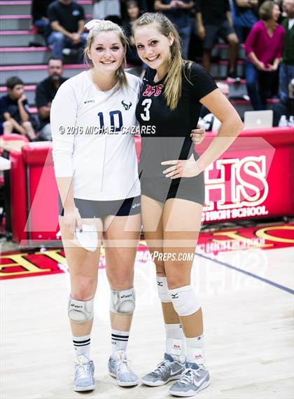 Thumbnail 1 in Santa Fe Christian vs. La Costa Canyon (CIF SDS Open Division Final) photogallery.