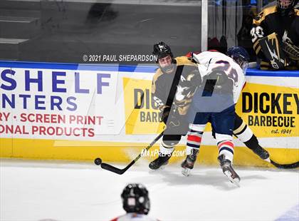 Thumbnail 2 in Kent Denver vs. Battle Mountain (CHSAA 4A Semifinal Playoff) photogallery.