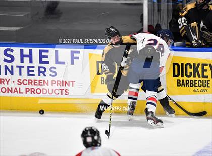 Thumbnail 3 in Kent Denver vs. Battle Mountain (CHSAA 4A Semifinal Playoff) photogallery.