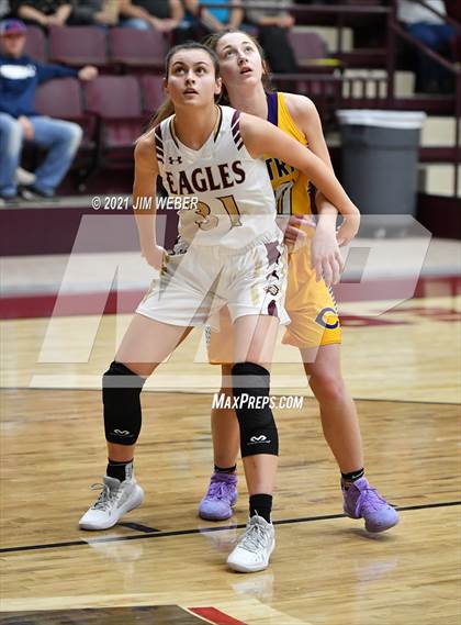 Thumbnail 2 in Central @ Warner (OSSAA Class 2A Regional Semifinal) photogallery.