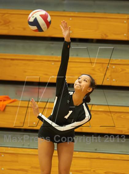 Thumbnail 3 in Centennial vs. Lambert photogallery.