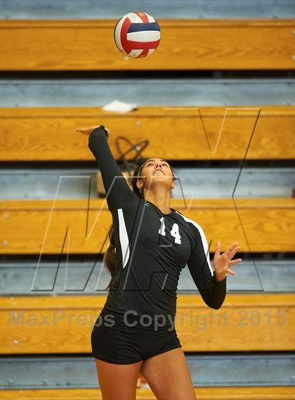 Thumbnail 1 in Centennial vs. Lambert photogallery.