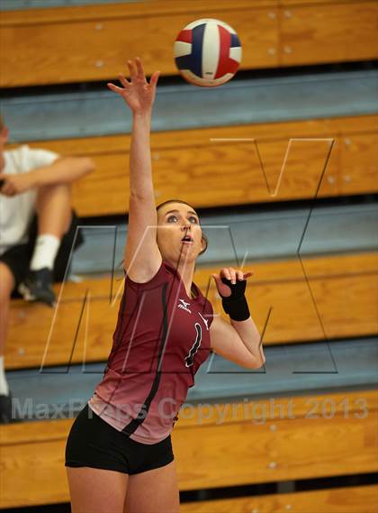 Thumbnail 1 in Centennial vs. Lambert photogallery.