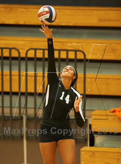 Thumbnail 1 in Centennial vs. Lambert photogallery.