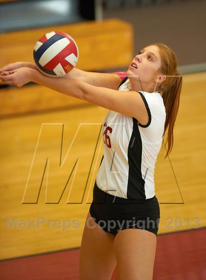 Thumbnail 2 in Centennial vs. Lambert photogallery.