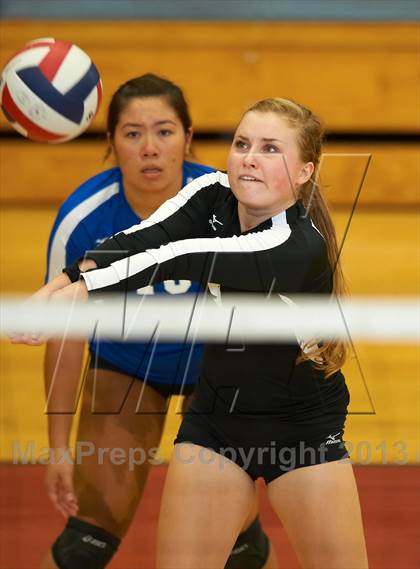 Thumbnail 1 in Centennial vs. Lambert photogallery.