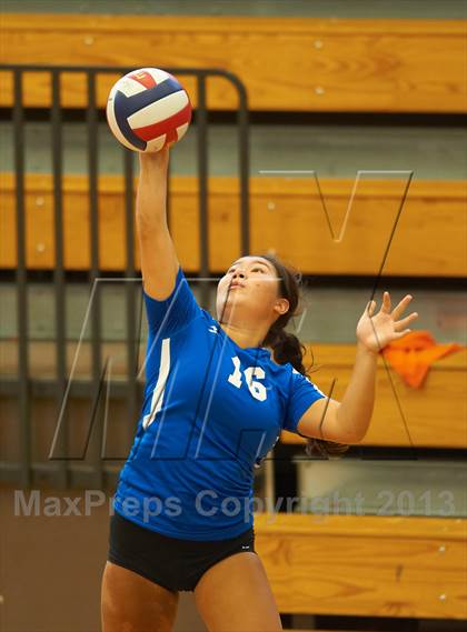 Thumbnail 3 in Centennial vs. Lambert photogallery.