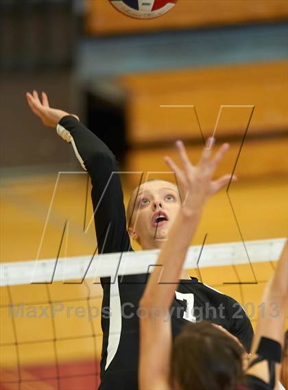 Thumbnail 3 in Centennial vs. Lambert photogallery.