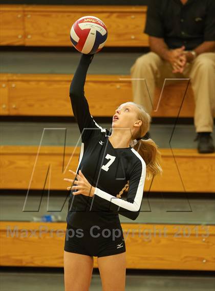 Thumbnail 1 in Centennial vs. Lambert photogallery.