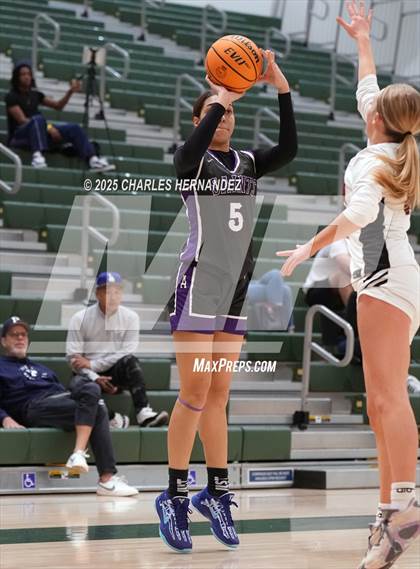 Thumbnail 1 in JSerra Catholic vs. St. Anthony (Mira Costa Classic) photogallery.