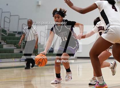 Thumbnail 2 in JSerra Catholic vs. St. Anthony (Mira Costa Classic) photogallery.