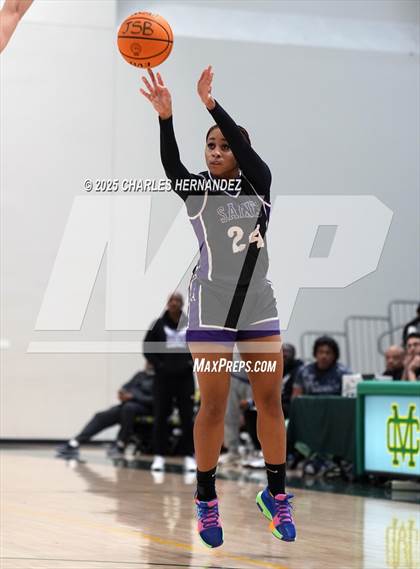 Thumbnail 3 in JSerra Catholic vs. St. Anthony (Mira Costa Classic) photogallery.