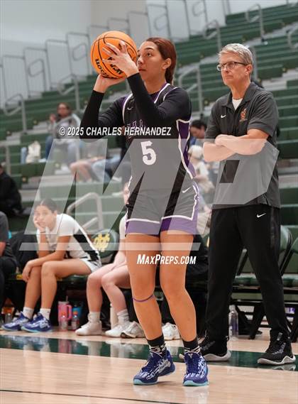 Thumbnail 3 in JSerra Catholic vs. St. Anthony (Mira Costa Classic) photogallery.