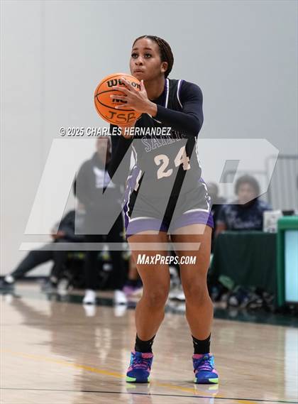 Thumbnail 1 in JSerra Catholic vs. St. Anthony (Mira Costa Classic) photogallery.
