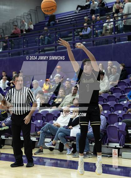 Thumbnail 3 in The Woodlands Christian Academy vs Oakville Tigers (Prairie Farms Holiday Classic) photogallery.